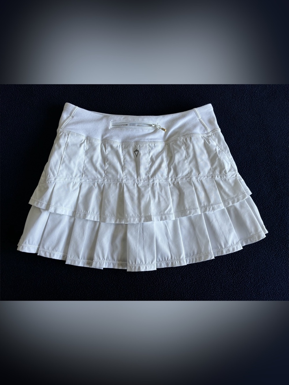 ivivva by lululemon White Athletic Skort Girls Size 14 Tennis Golf